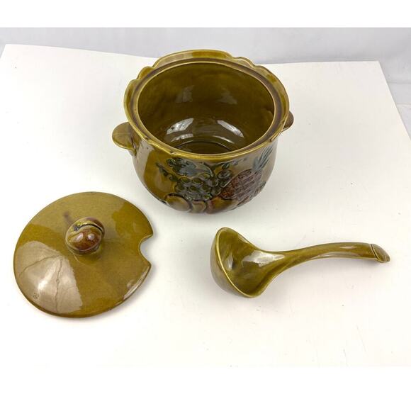 California Pottery Handled Tureen Ladle 2005 Mustard Yellow Embossed Fruit VTG - Picture 3 of 13